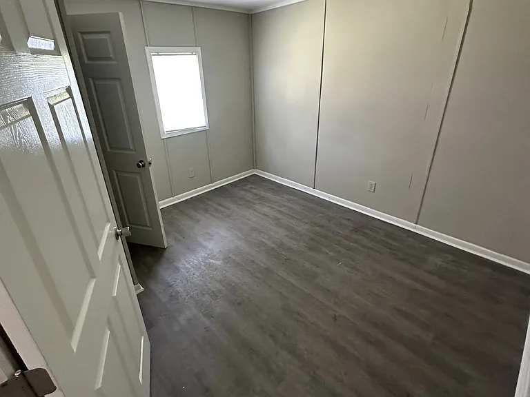 206 N Washington St — Photo 5