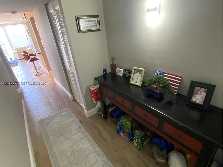 531 N Ocean #611 — Photo 14