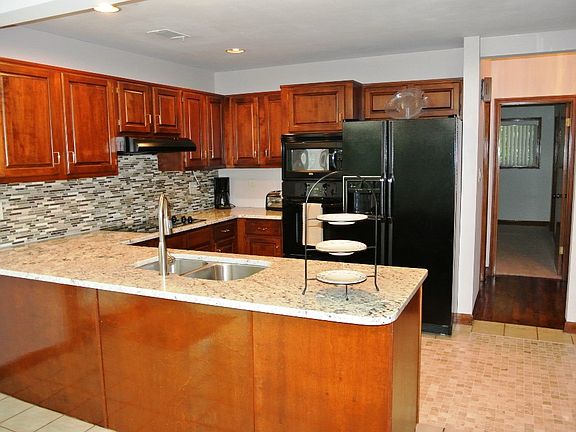 Kitchen With Granite