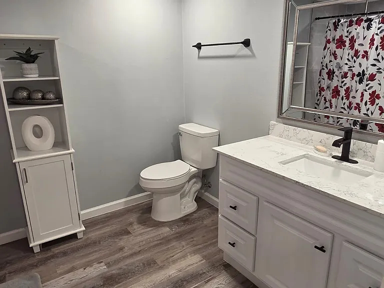 Monroe Cir — Photo 10
