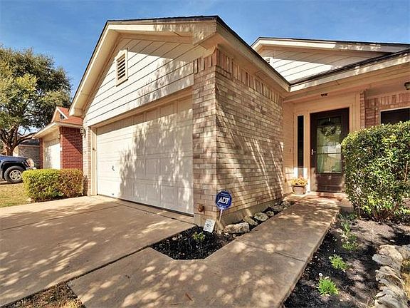 3rd image of 1103 Port Daniel Dr