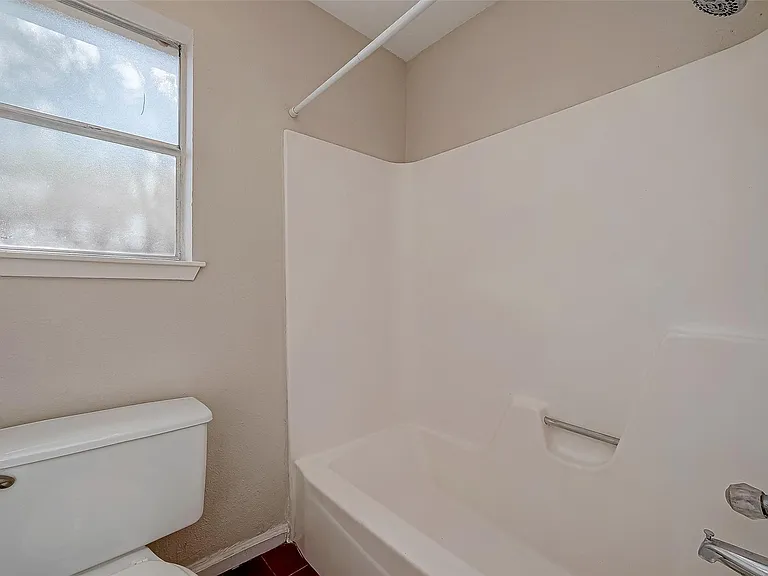 2022 Highland Hills Dr — Photo 30