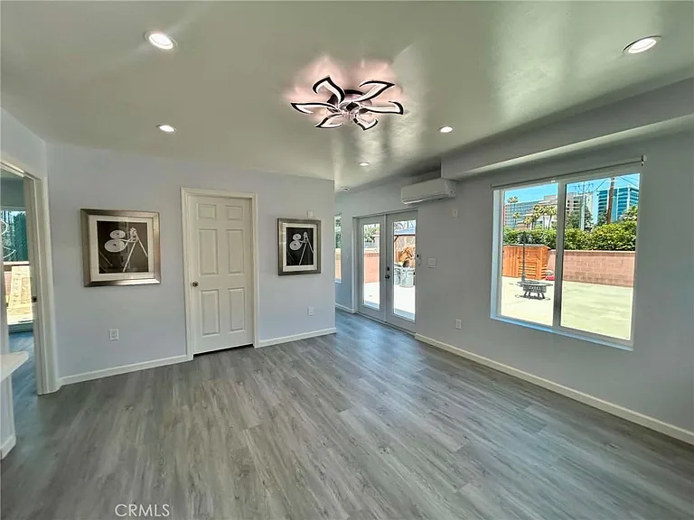 1301 W Laster Ave #ADU — Photo 4