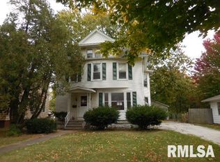 587 N Academy St, Galesburg, IL 61401