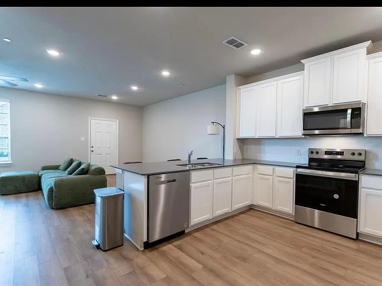 2969 Baneberry Ln — Photo 5