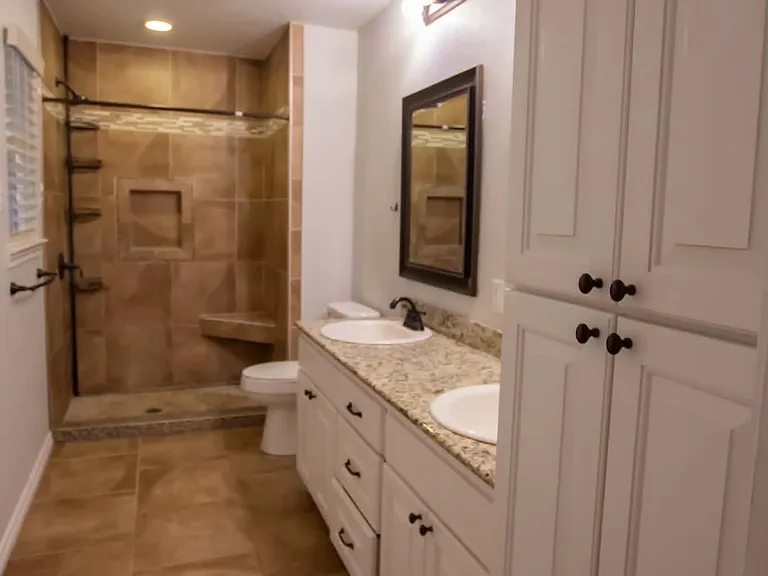 2110 Inwood Cir — Photo 14
