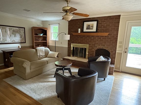 5th image of 1616 Anderson Rd