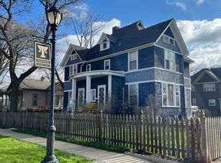 461 W New York St, Aurora, IL 60506