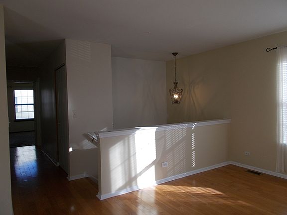 3rd image of 501 N Holiday Ln #501