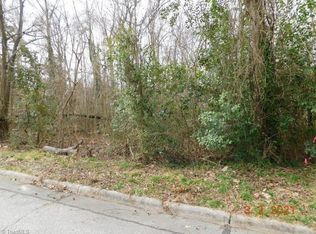 2408 Yow Rd, Greensboro, NC 27407