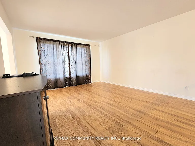 24 Sunshine Ln — Photo 11