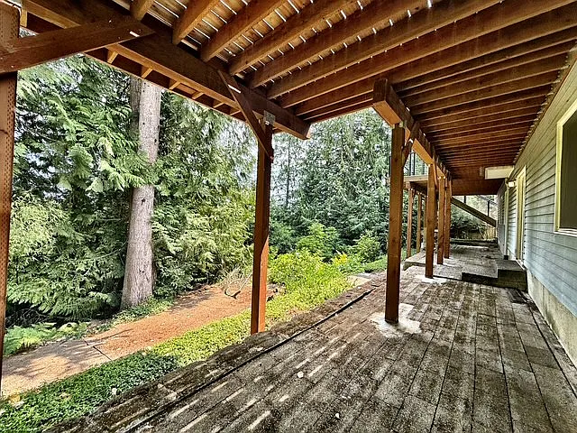 1128 NW Thornwood Cir — Photo 50