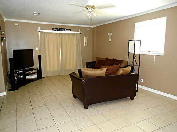 2nd View of Den