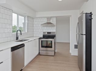 3132 SW Marigold St APT 17, Portland, OR 97219