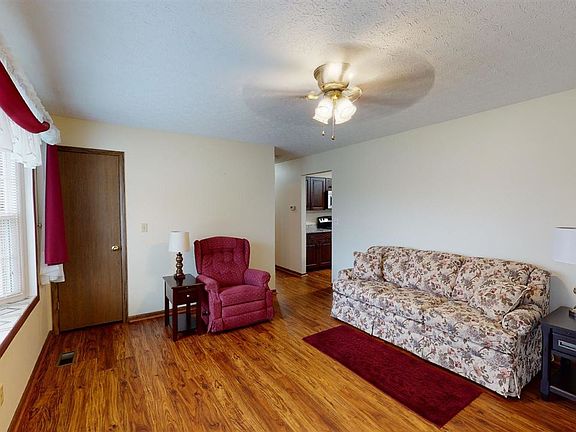 3rd image of 230 Township Road 1089