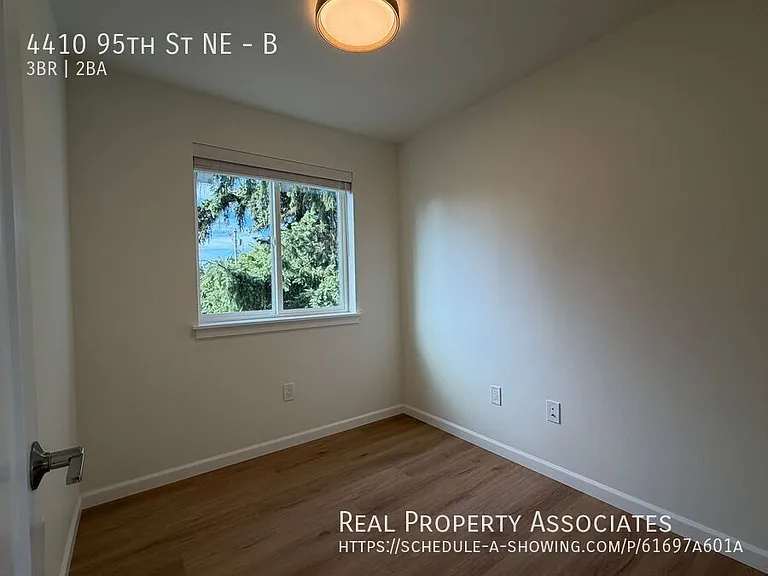4410 95th St NE #B — Photo 6