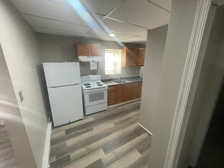 755 W Lincoln Highway — Photo 5