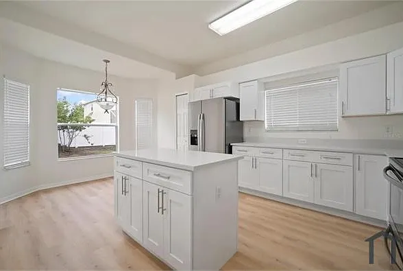 13004 Montrose Grove Ct — Photo 6