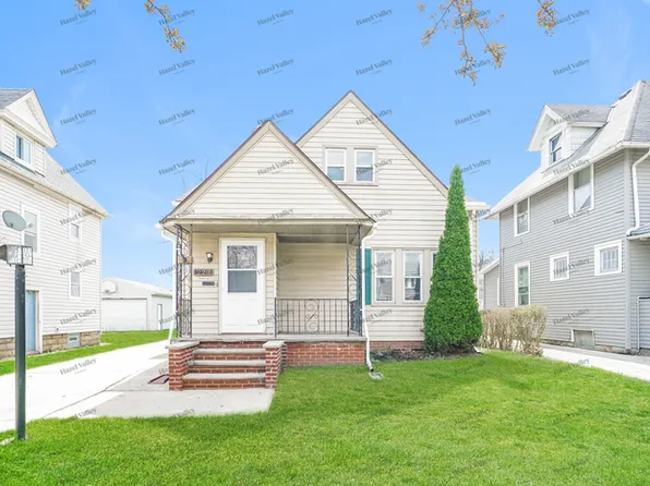 220 Spruce St, Elyria, OH 44035