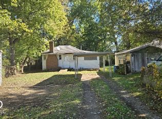 8968 N 300 E, Morristown, IN