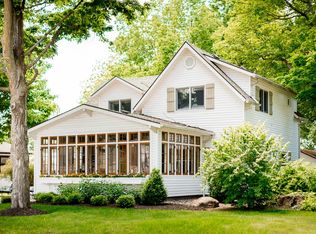 10685 N Southshore Dr, Syracuse, IN 46567