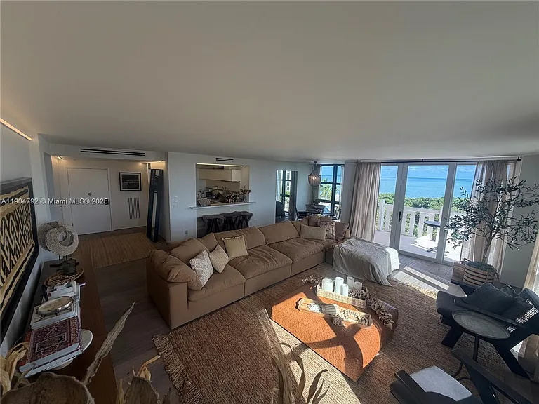1121 Crandon Blvd #D608 — Photo 4