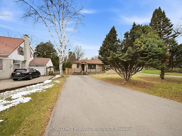 208 Glen Oak Dr — Photo 6