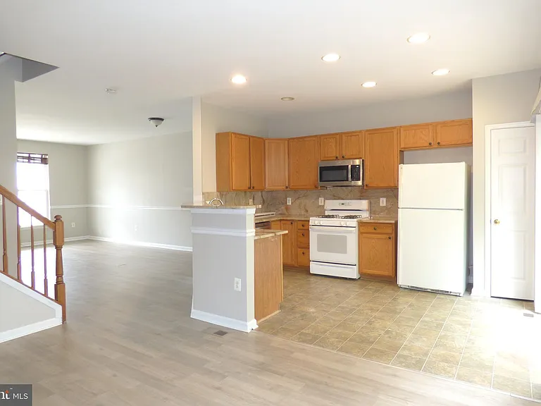 20957 Duryea Ter — Photo 12