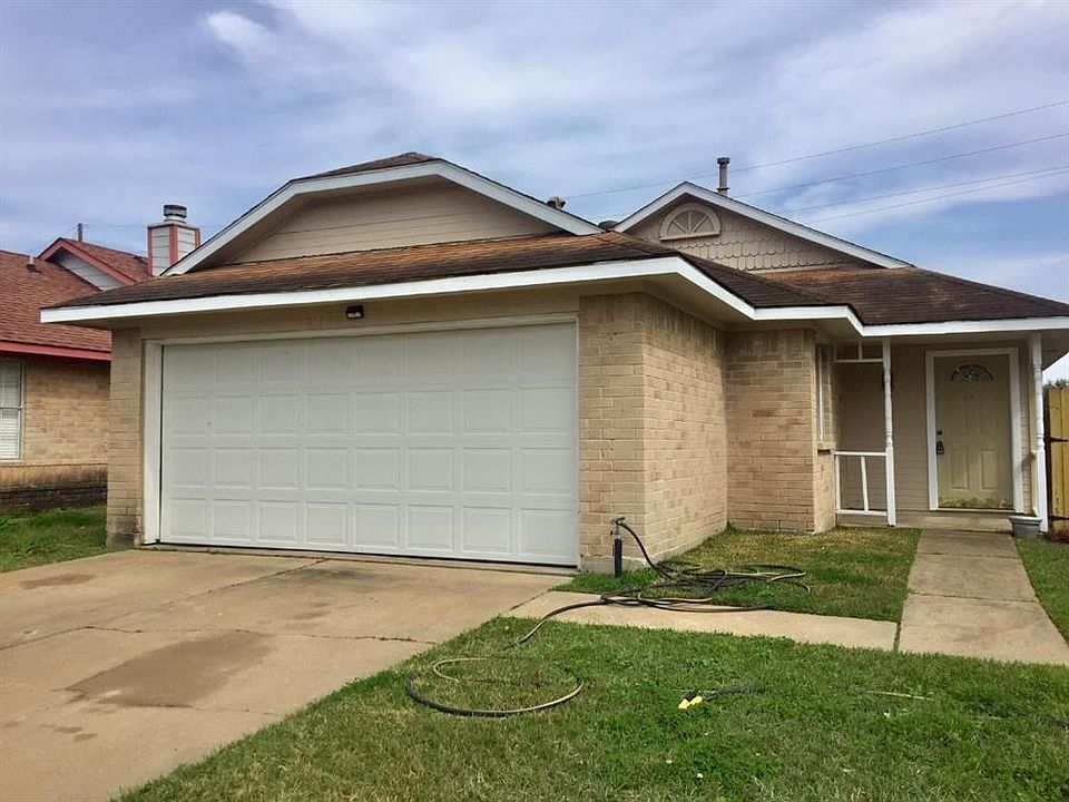 1st image of 6396 Crossway Dr