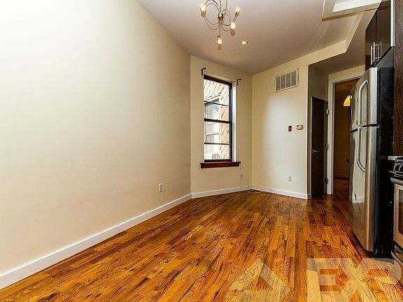 3rd image of 381 Metropolitan Ave #A3