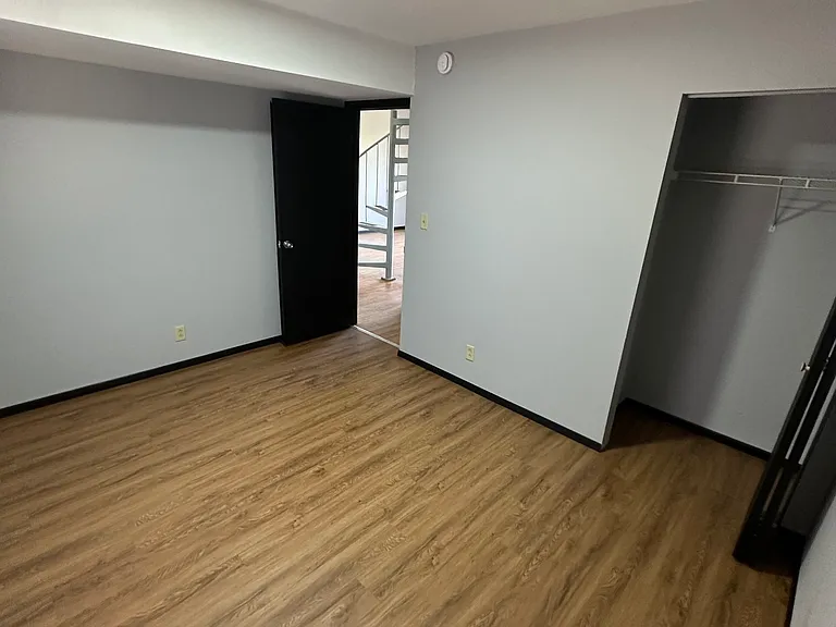 Vawter Street Apartments — Photo 10
