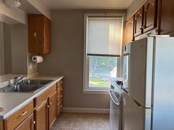 15-17 Deane St Portland, 15-17 Deane St #2B, Portland, ME 04102