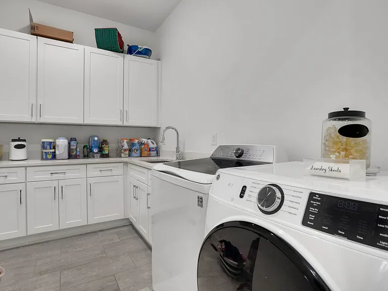 1200 Moores Mill Rd NW — Photo 3