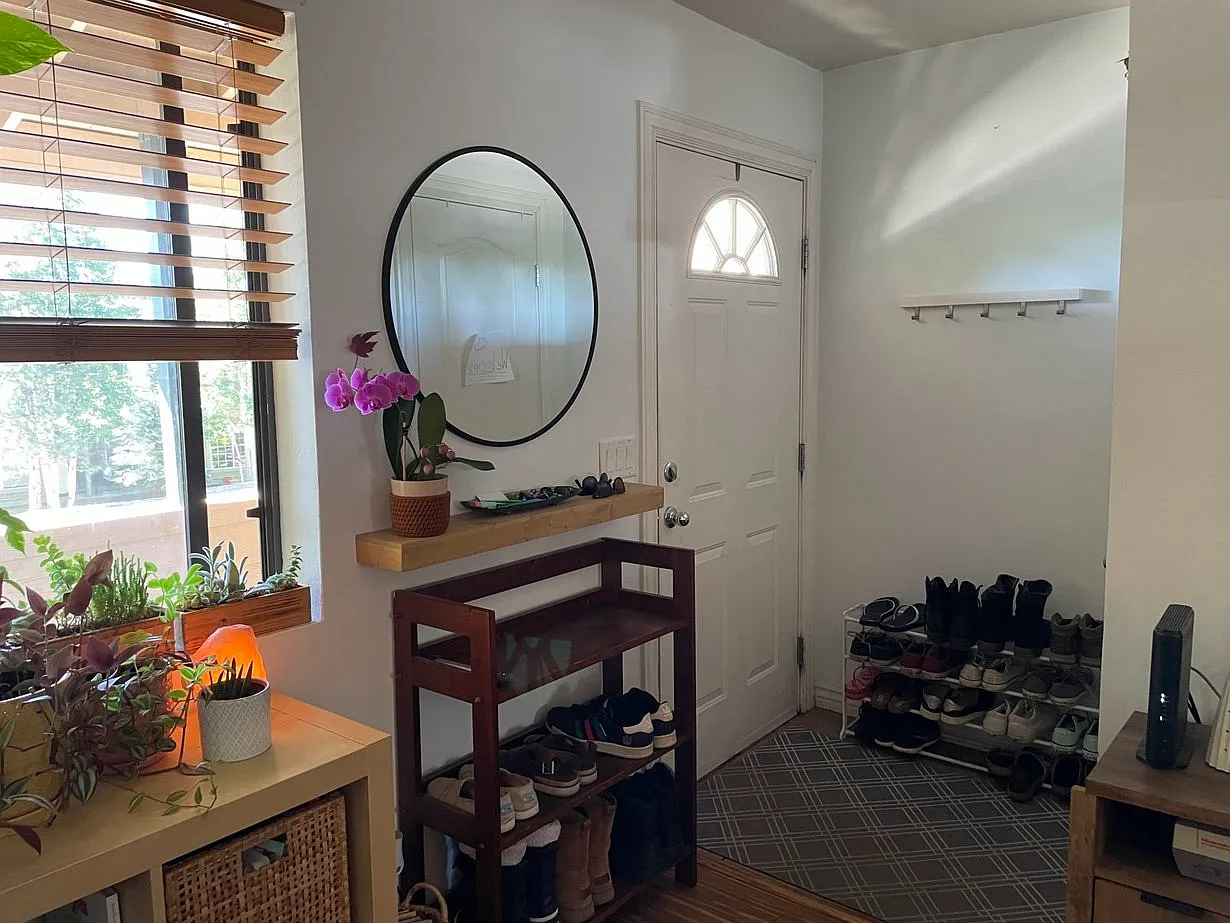 2 bed, 1051 sqft, $2,450 — Photo 3