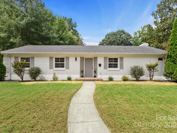 6243 Covecreek Dr, Charlotte, NC 28215