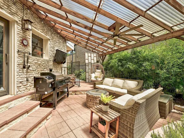 122 Acapulco Dr, Lakeway, TX 78734
