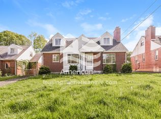 514 W Parkwood Dr, Dayton, OH