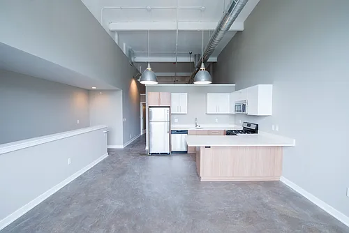 2534 S Kinnickinnic Ave #107 Photo 1