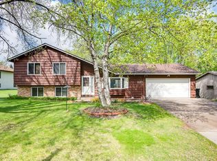 1127 Ferndale St N, Maplewood, MN 55119