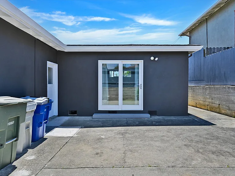 177 Romney Ave — Photo 39