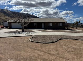 21355 Round Up Way, Apple Valley, CA 92308