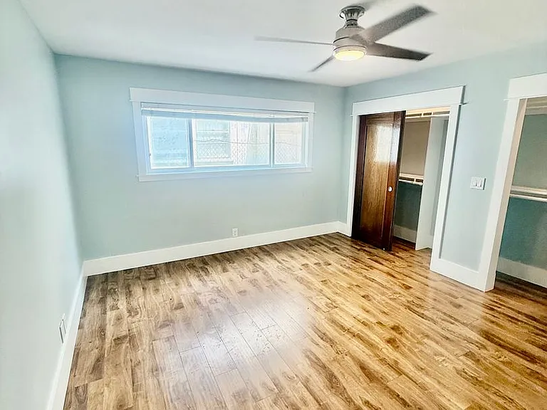 1516 E. 2nd Street — Photo 19