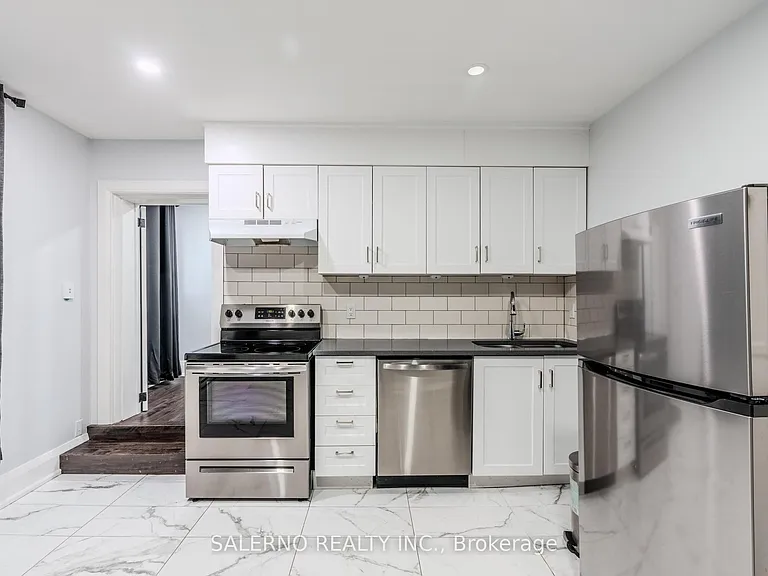 756 Dundas St W #MAIN — Photo 5
