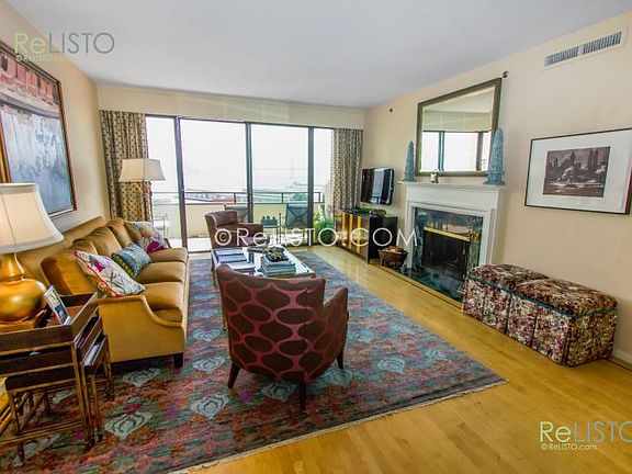 2nd image of 101 Lombard St APT 906W