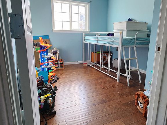 4th image of 3882 Shasta Cir