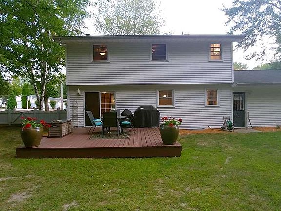 2nd image of 8170 Area Dr