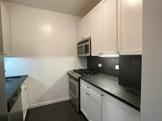 Rented by Tourma Realty LLC | media 2