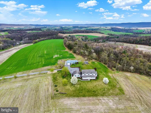 740 Pumpkin Center Rd, Klingerstown, PA 17941