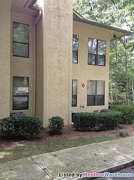 1st image of 1008 Donegal SE