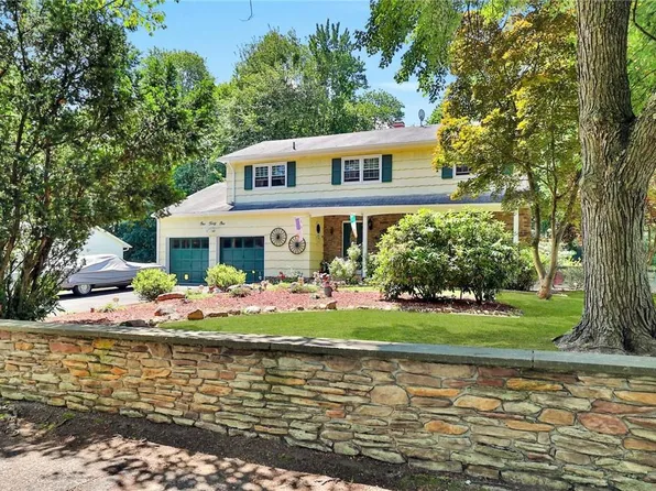 141 Old Pascack Road, Pearl River, NY 10965